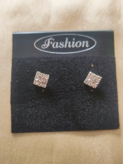 Stone Stud earring