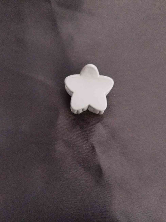 Matte Star Mini Claw-Clutch