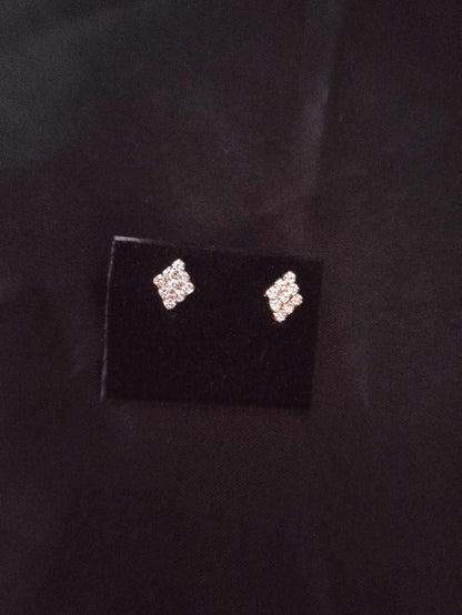 Stone Stud earring
