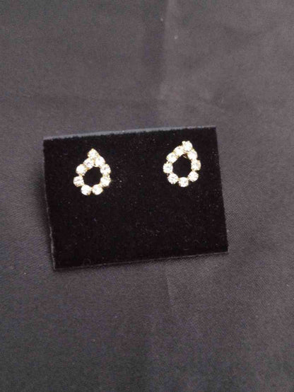 Stone Stud earring