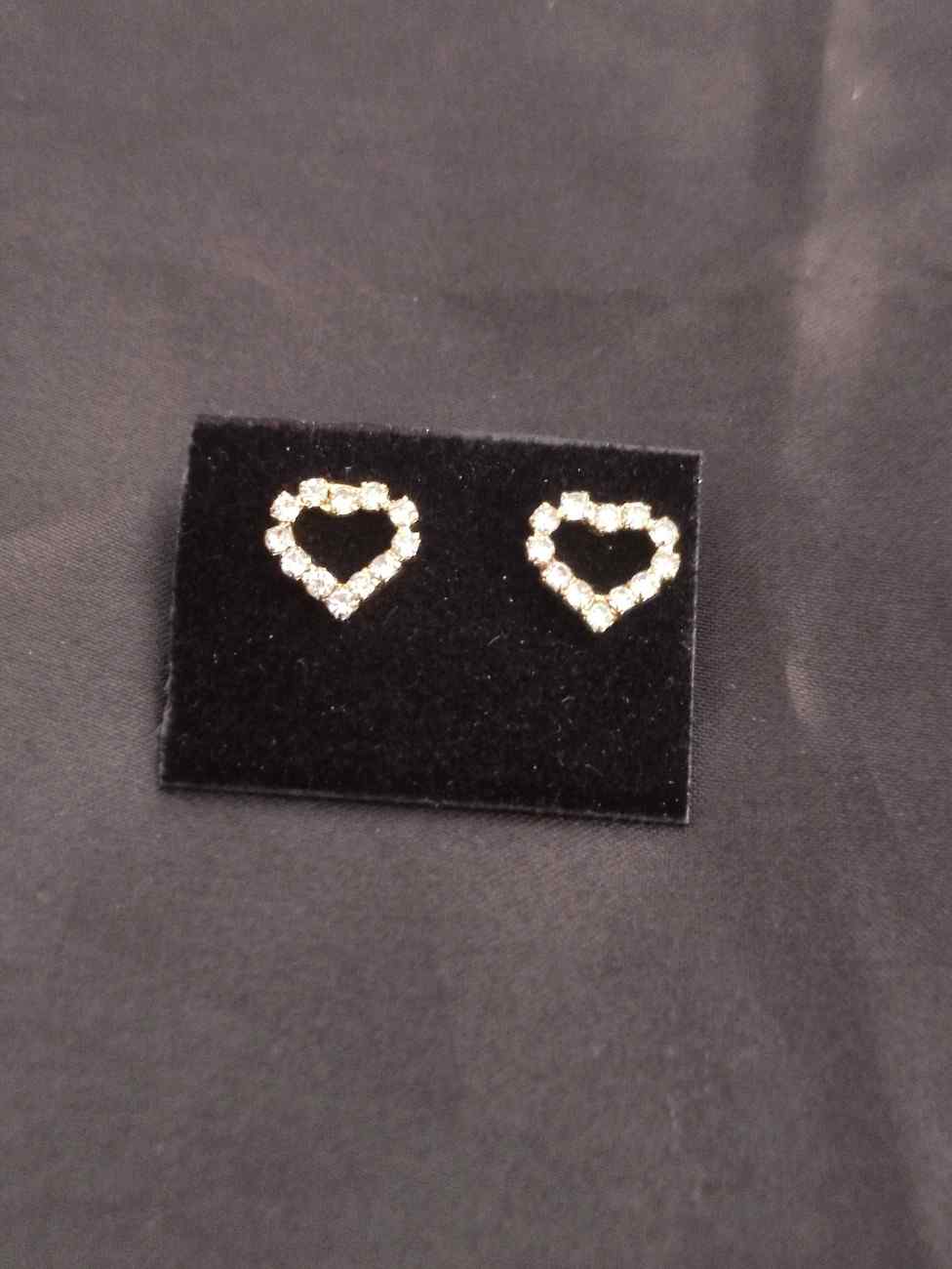 Stone Stud earring